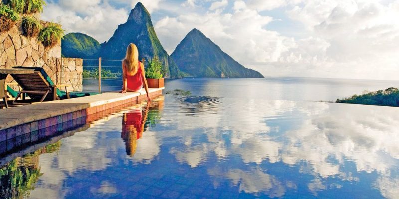 10 самых невероятных бассейнов мира