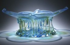 Невероятные столы-медузы из стекла