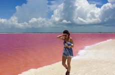 Настоящее розовое озеро в Мексике